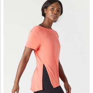 Glyder Coral Tshirt NWT